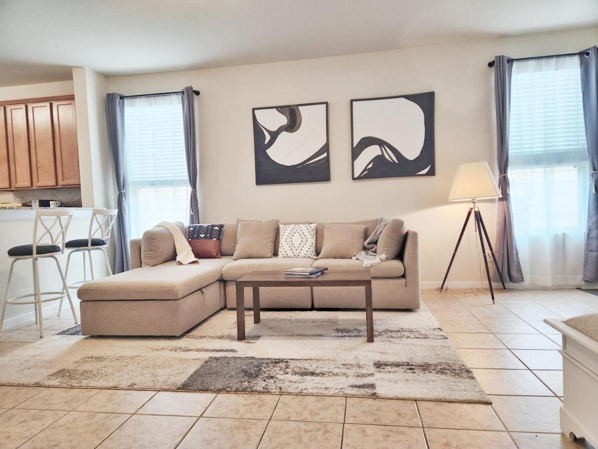 4 Bedroom Home Near Downtown Med Center Nrg Stadium Pearland Skyview Long By Ion Rentals 휴스턴 외부 사진