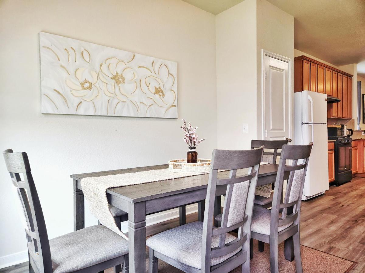 4 Bedroom Home Near Downtown Med Center Nrg Stadium Pearland Skyview Long By Ion Rentals 휴스턴 외부 사진