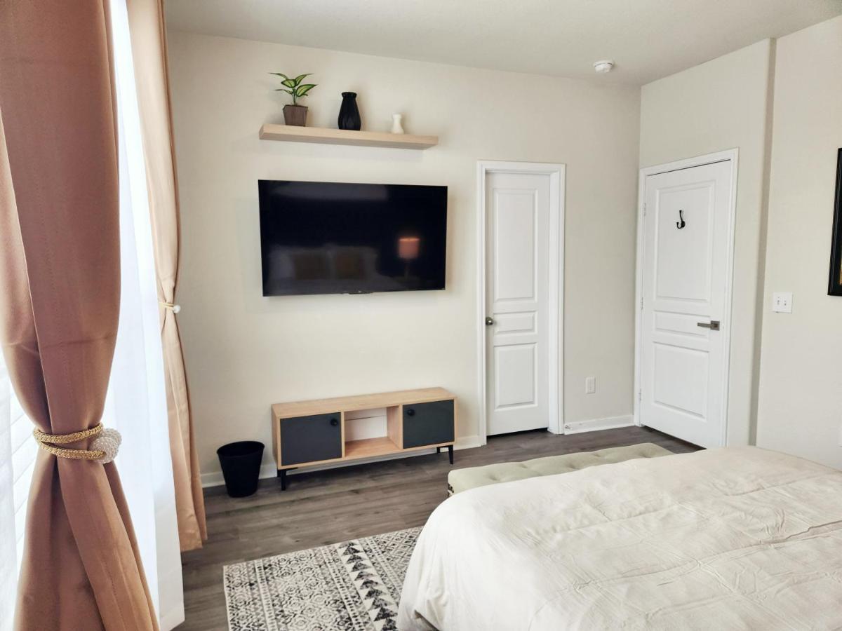 4 Bedroom Home Near Downtown Med Center Nrg Stadium Pearland Skyview Long By Ion Rentals 휴스턴 외부 사진