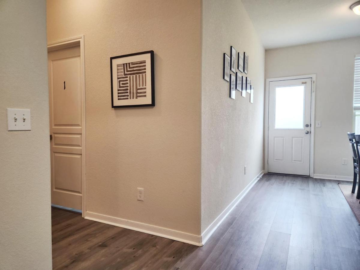 4 Bedroom Home Near Downtown Med Center Nrg Stadium Pearland Skyview Long By Ion Rentals 휴스턴 외부 사진