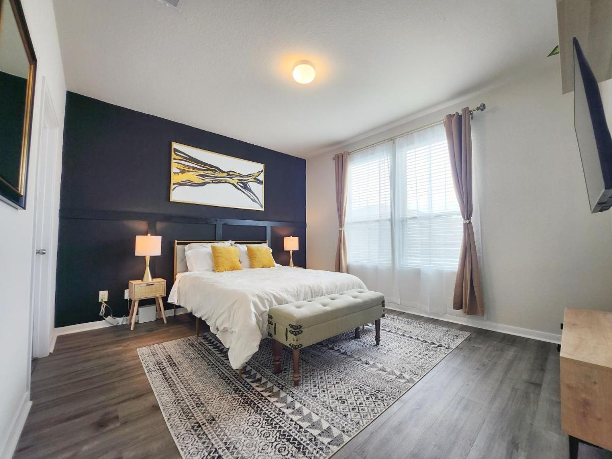 4 Bedroom Home Near Downtown Med Center Nrg Stadium Pearland Skyview Long By Ion Rentals 휴스턴 외부 사진