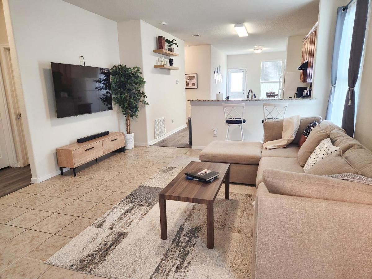 4 Bedroom Home Near Downtown Med Center Nrg Stadium Pearland Skyview Long By Ion Rentals 휴스턴 외부 사진